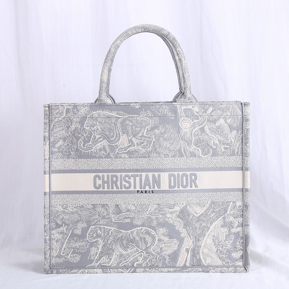 large D*or book tote