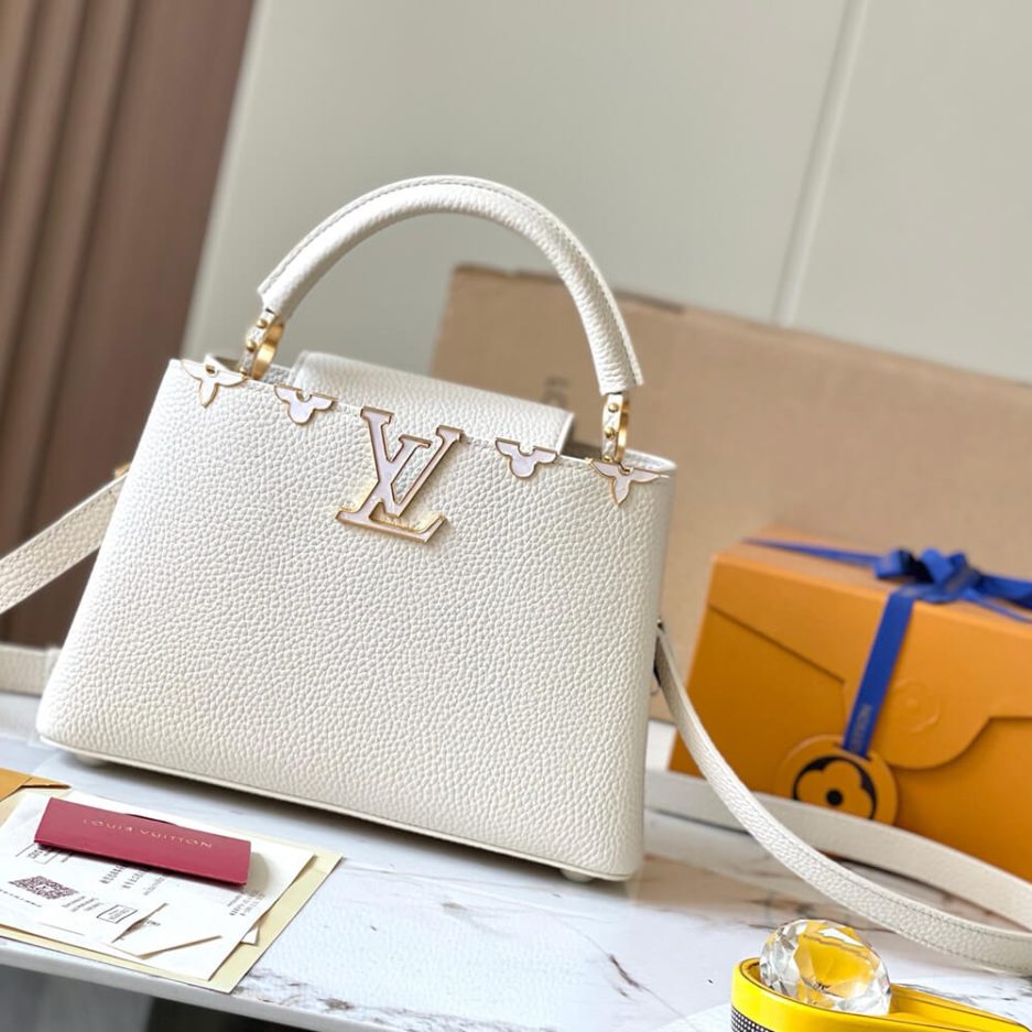LV Capucines BB