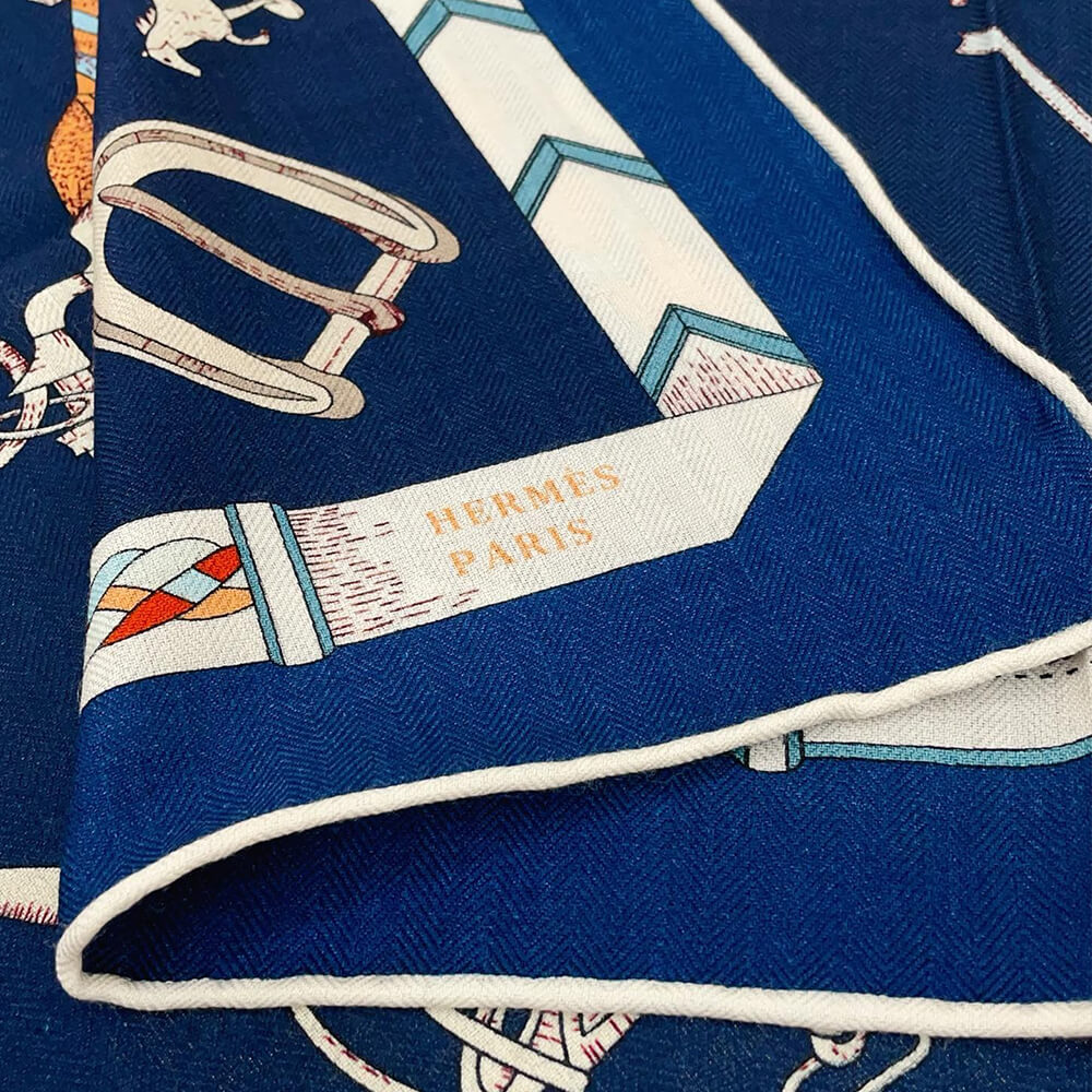 H**mes shawl